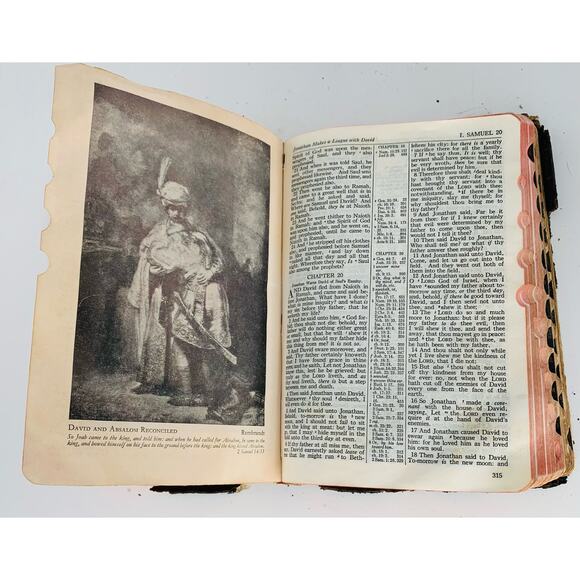 KJV Bible Thumb Index Holy Word Concordance Copywrite 1945 USA Made Imperfect - Picture 6 of 8